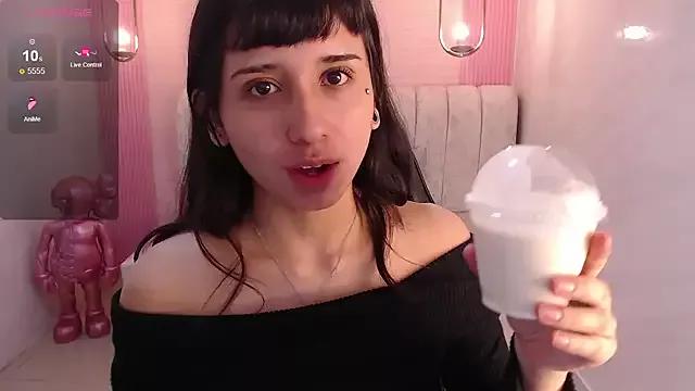 allyssa_bellini_s from StripChat