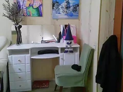 Alma44 from StripChat