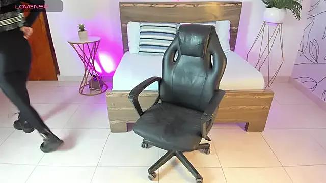 alma_fenix from StripChat