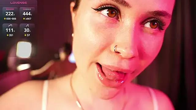 alma_yammy from StripChat