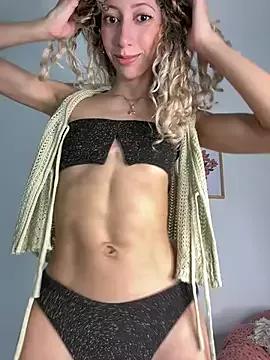 AlmmaMoon from StripChat