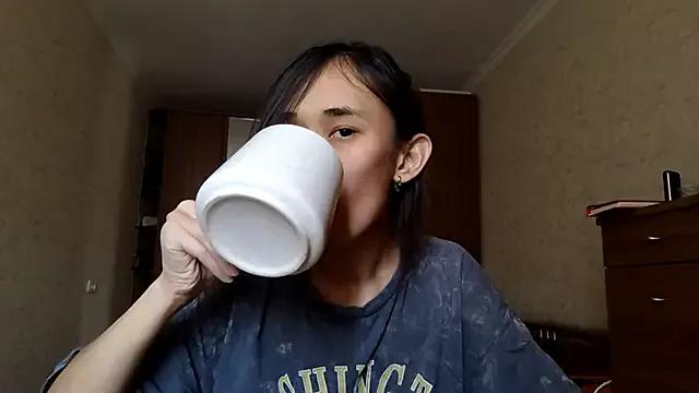 Alvawyand from StripChat