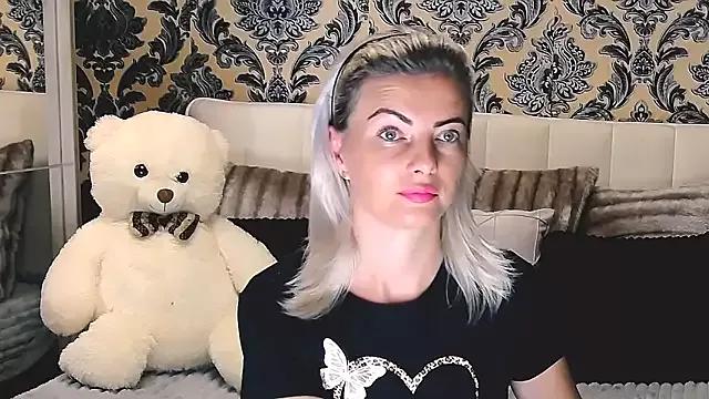 Aly_girl1 from StripChat is Freechat