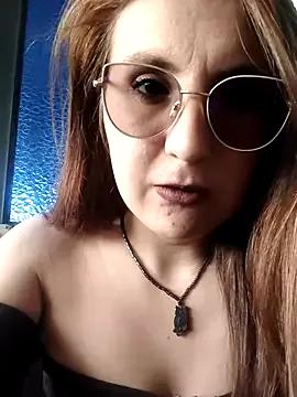 Alyah_1-2 webcams show profile image 