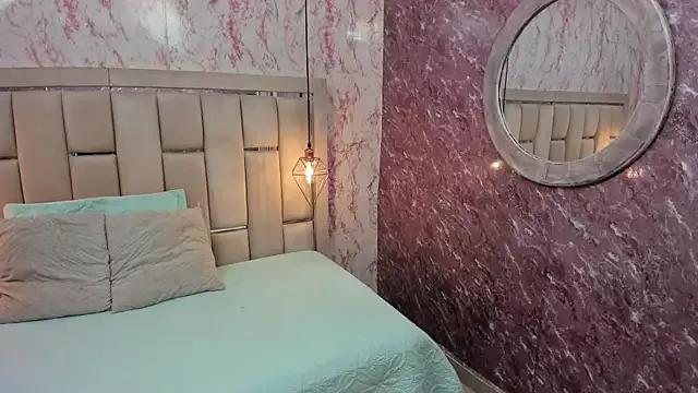ALYANNA_HOT_ from StripChat