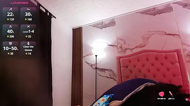 AlyaThompson from StripChat is Freechat