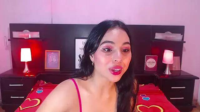 alyssabunnyy from StripChat is Freechat