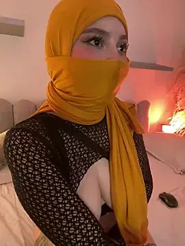 Photos of amaal_ from StripChat is Freechat
