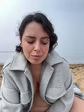 Amalia-Lia from StripChat