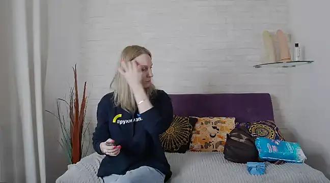 Dirty chat webcam: explore liveshows with versed models, from laying bare to fetishes, in a variety of sexy free adult webcams.