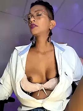 Amaliu_ from StripChat