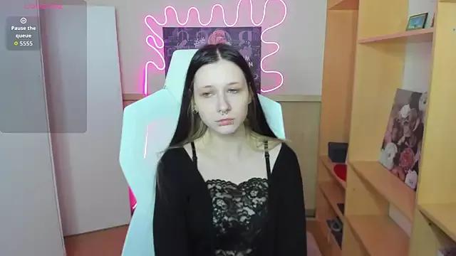 AmamiDark from StripChat