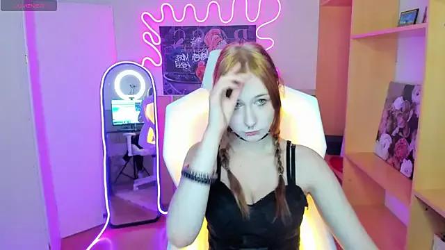 AmamiDark from StripChat