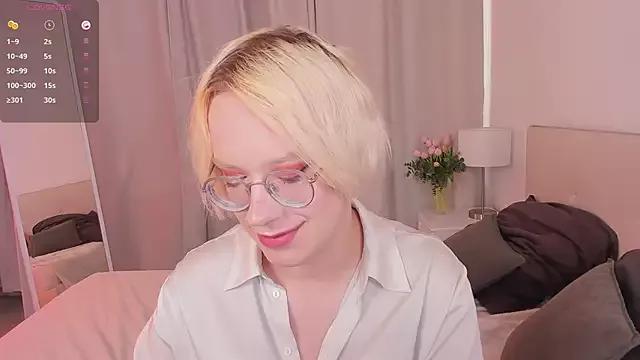 Amanda_Brow from StripChat