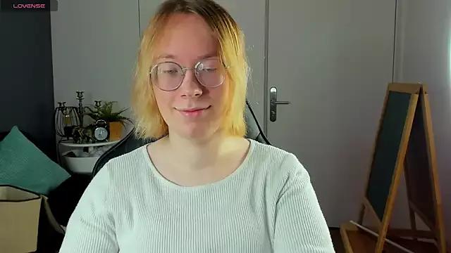 Amanda_Butlerr from StripChat