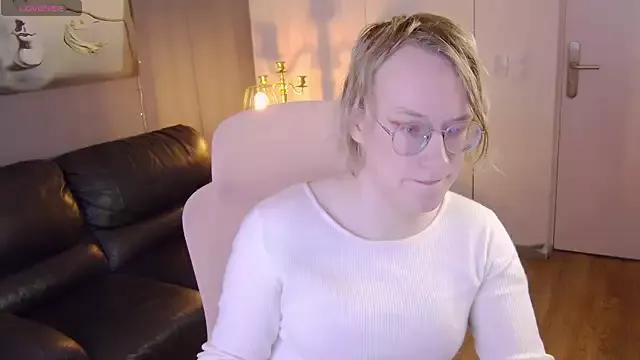 Amanda_Butlerr from StripChat