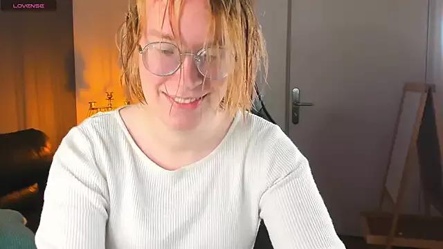 Amanda_Butlerr from StripChat