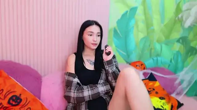 Amanda_Choi from StripChat