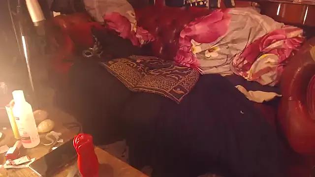 amandabarefoot from StripChat is Freechat