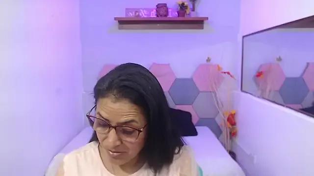 AmandaPeet from StripChat