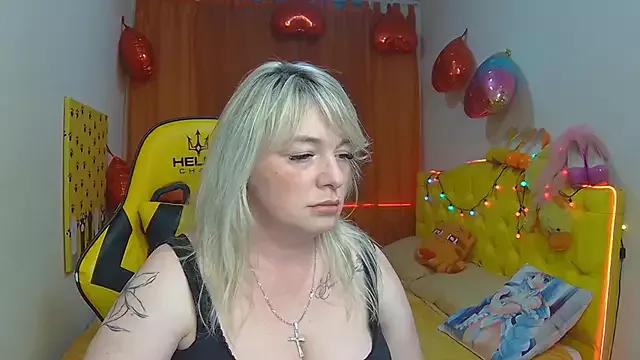 AmandaSkript from StripChat