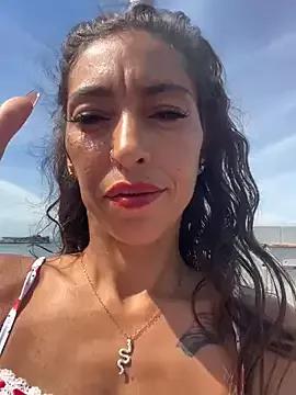 Amani_thewolf from StripChat