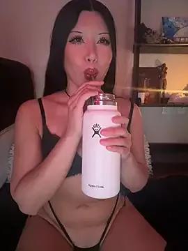 Amanita_Bloom from StripChat
