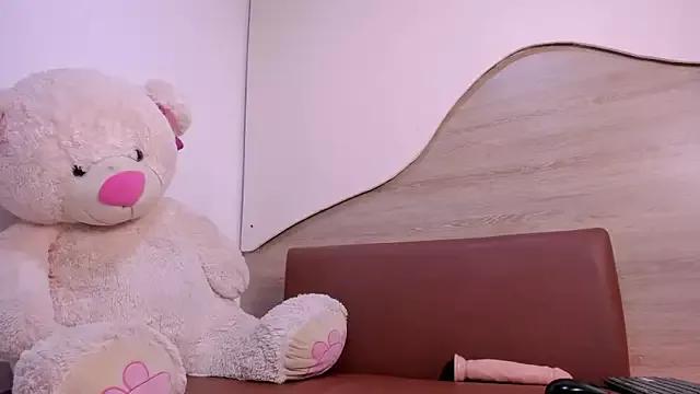 AMARA_BRUNET from StripChat is Freechat