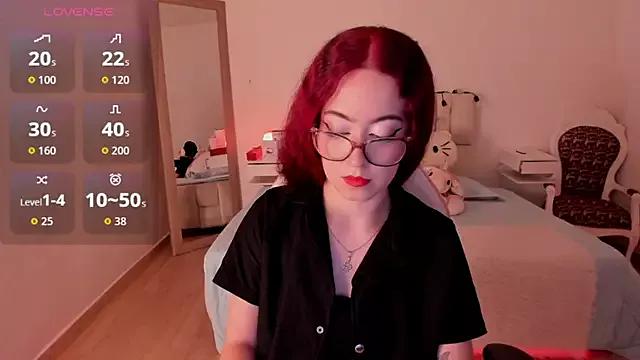 Amaraa_couper1 from StripChat is Freechat