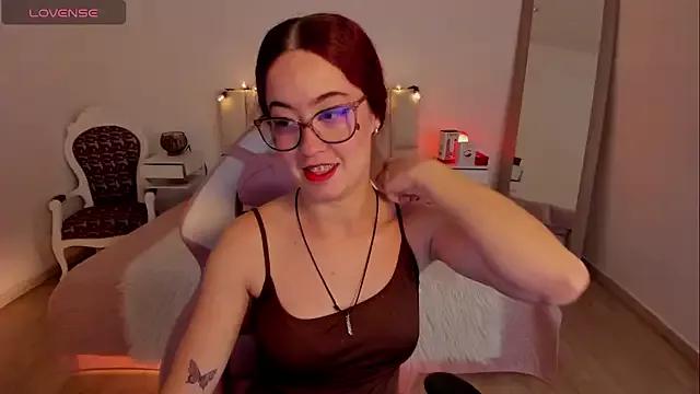 Amaraa_couper1 from StripChat