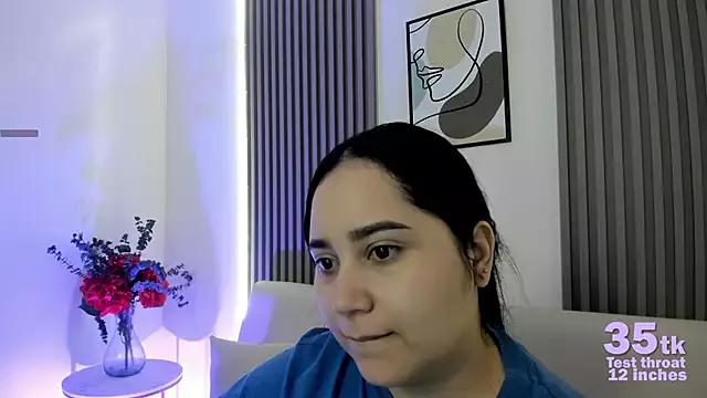 Amaraa_evanns webcams show profile image 