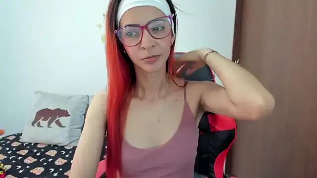 Amaranta_e from StripChat