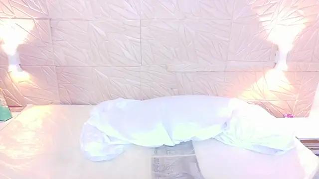Amarantha_love69 from StripChat