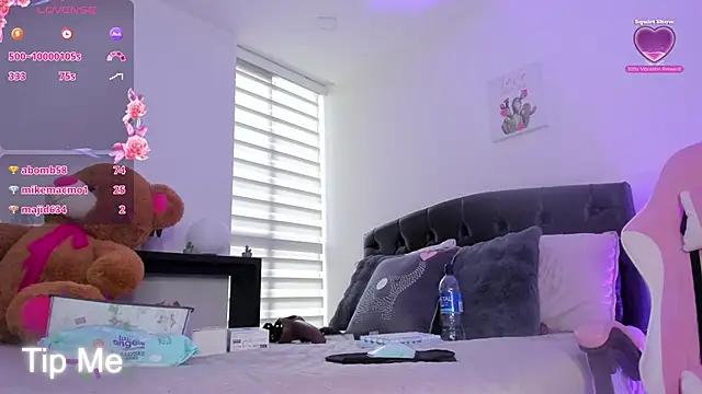 Amaranthaa1 from StripChat