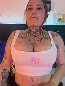 AmaraVelmet from StripChat