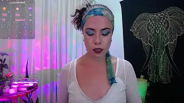 AmaRiv from StripChat