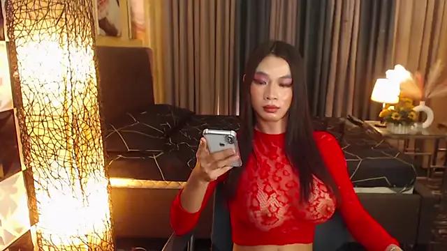 AmazingHorseCockTrans from StripChat is Freechat