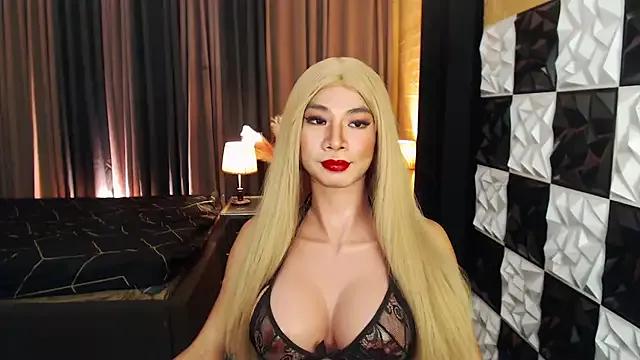 AmazingHorseCockTrans from StripChat