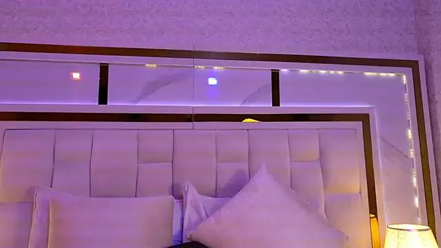 ambar_rosse25 from StripChat is Freechat