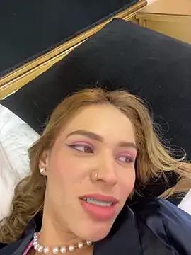 ambarsorachi from StripChat