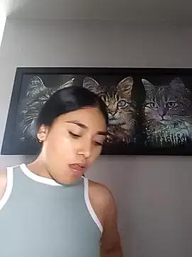 AmberGold- from StripChat is Freechat