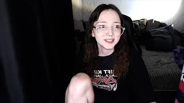 AmeliaKamishiro from StripChat is Freechat