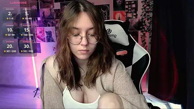 ameliameadd from StripChat is Freechat
