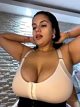 amellita-33 from StripChat is Freechat