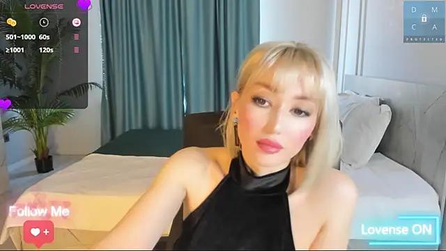 AmiiWong from StripChat