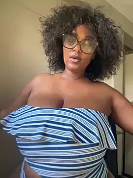 Amina007 from StripChat is Freechat