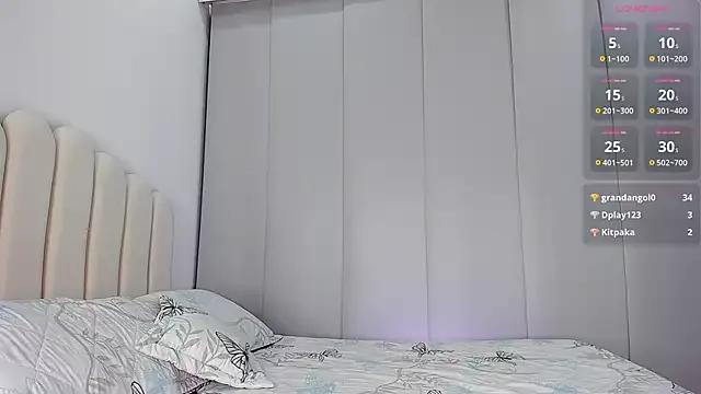 Amira-Zahra from StripChat is Freechat