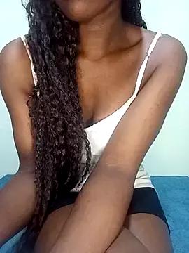 Amira960 from StripChat is Freechat