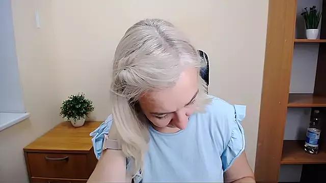Amor_fati_ from StripChat is Freechat