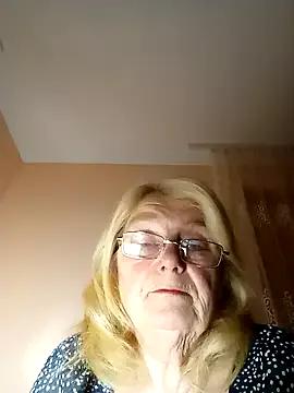 AmyLove353 from StripChat is Freechat